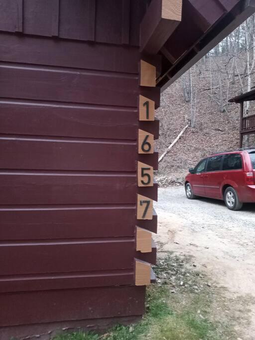 Dollywood! Brand New Dancing Bear 3-bear Tracks Casa vacanze