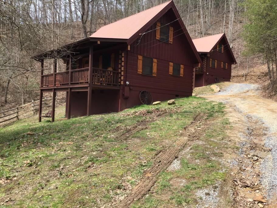 Dollywood! Brand New Dancing Bear 3-bear Tracks Casa vacanze *